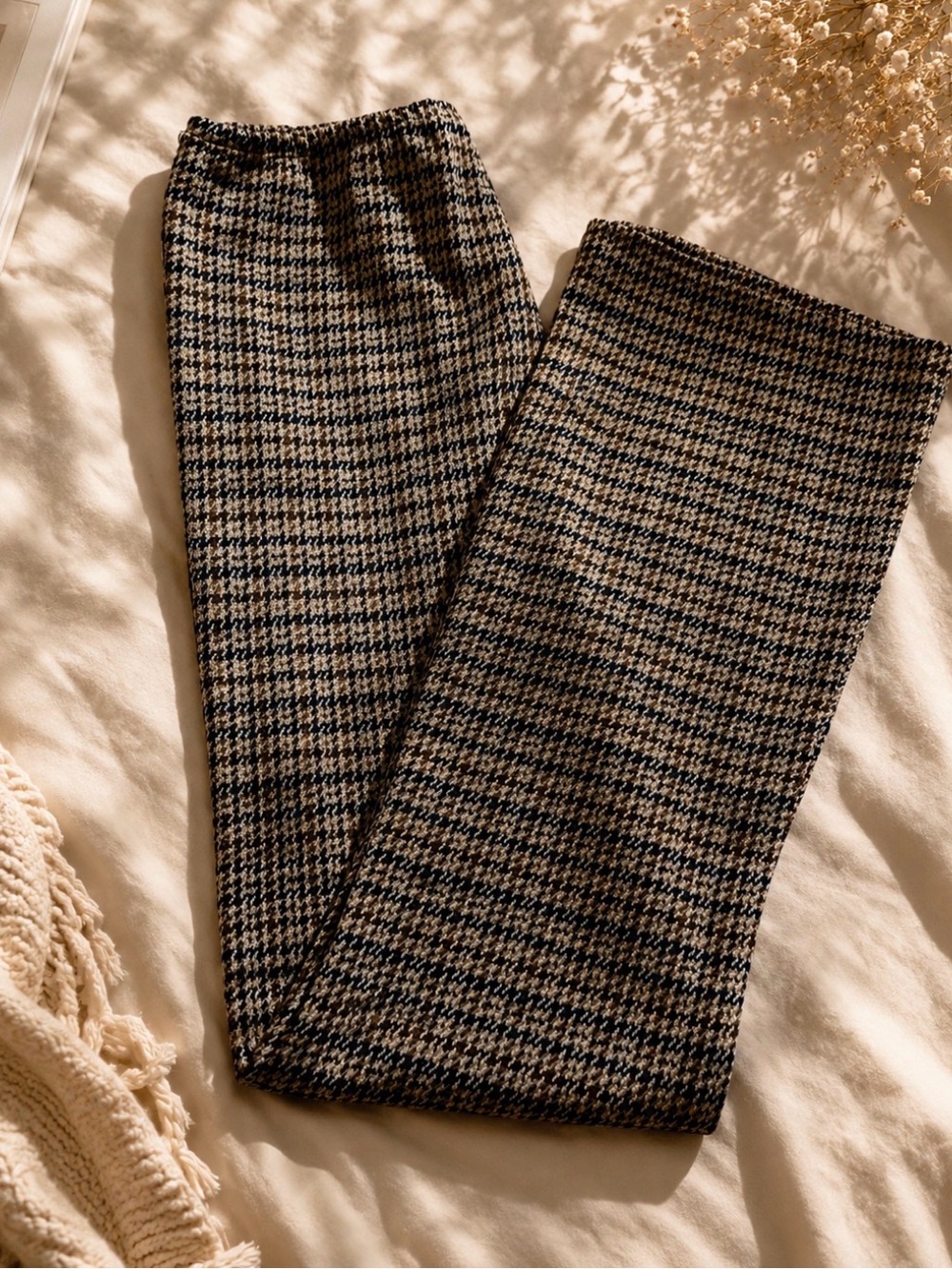 Amy Byer Girls' Houndstooth Knit Pants - Black and Brown